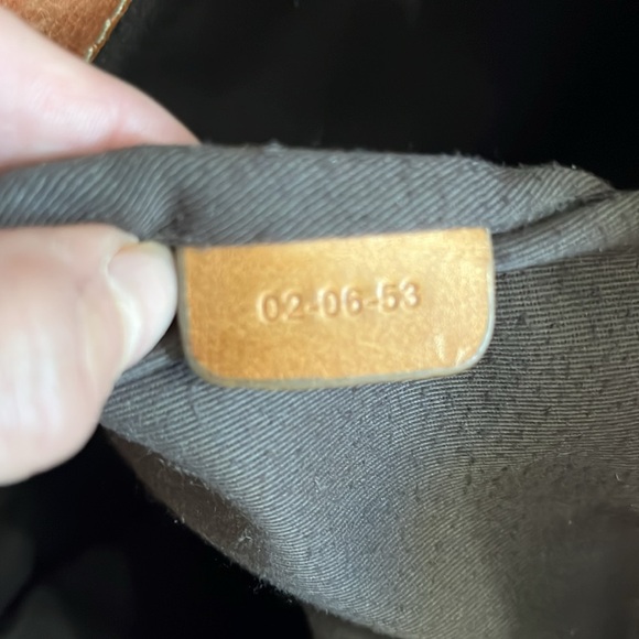 Chloé Distressed Saddle Leather Calfskin Medium Edith Satchel - Picture 9 of 11